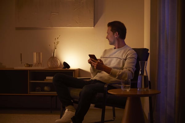 Philips Hue Bloom vit och färgambians - smart bordslampa, BT, vit