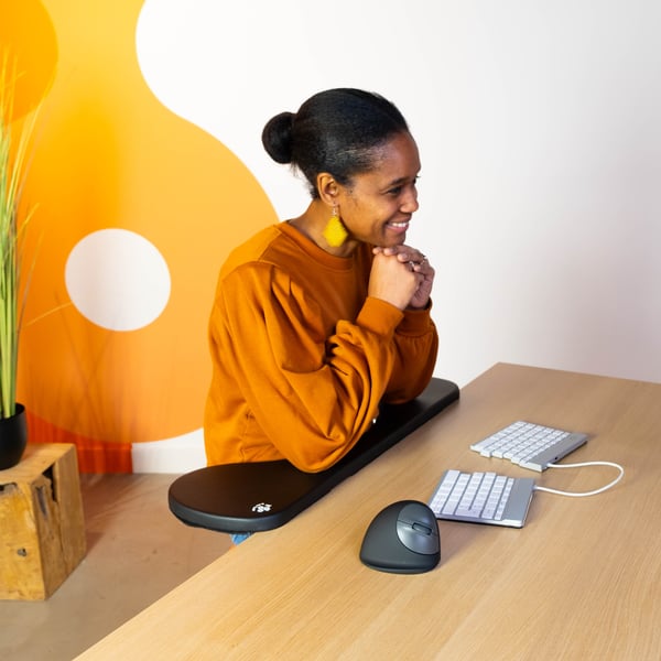 R-Go ergonomisk albue støtte, symmetrisk, sort