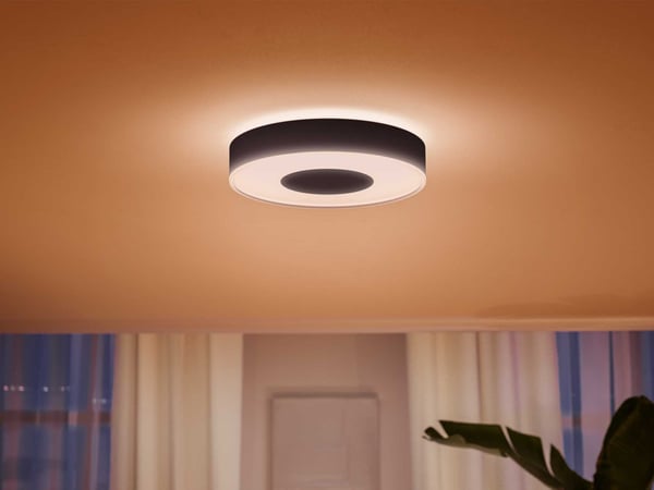 Philips Hue Infuse M -smart taklampa, svart