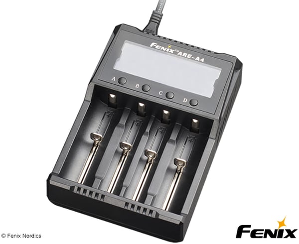 Fenix ARE-A4 -laddare