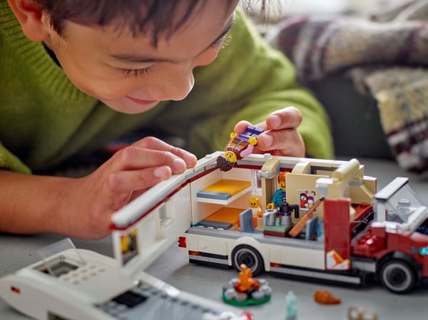 LEGO City 60454 – Äventyrarnas husbil