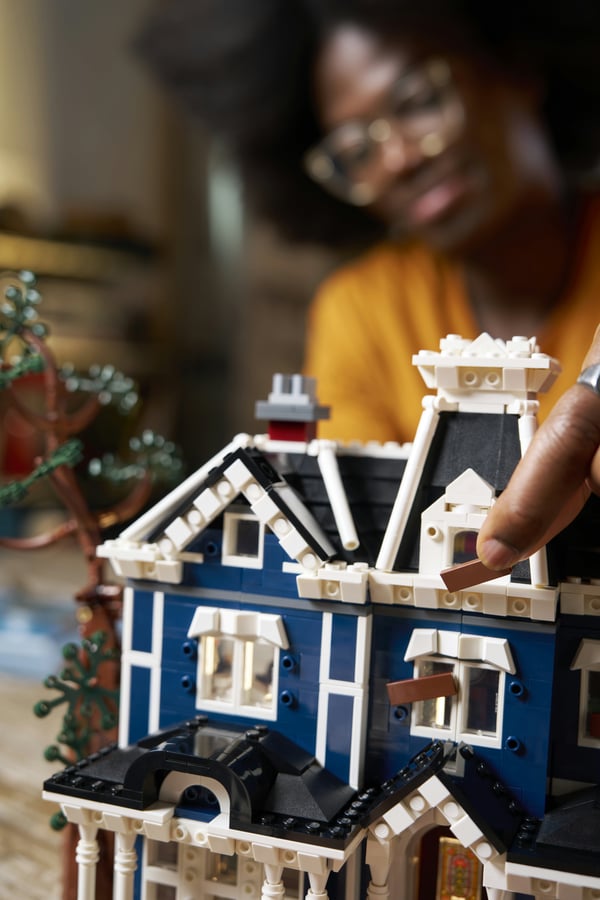 LEGO Icons 11370 Stranger Things: Creel-familjens hus