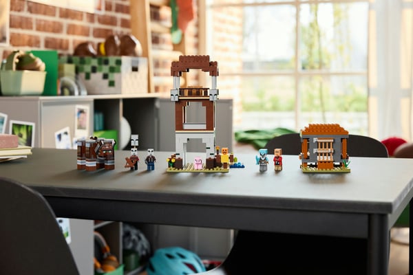 LEGO Minecraft 21278 Rövarnas främre utpost och Förintelsebadet