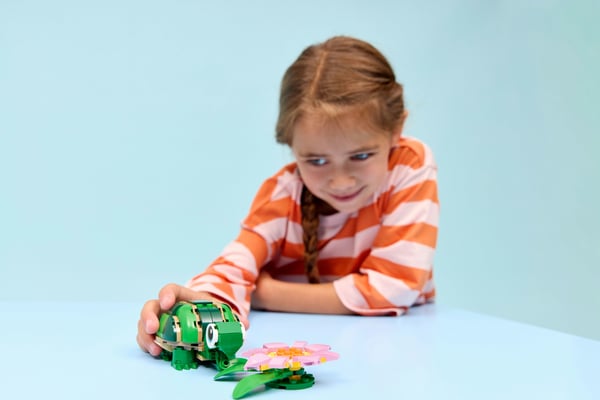 LEGO Creator 31377 Sköldpadda och näckros 3-i-1