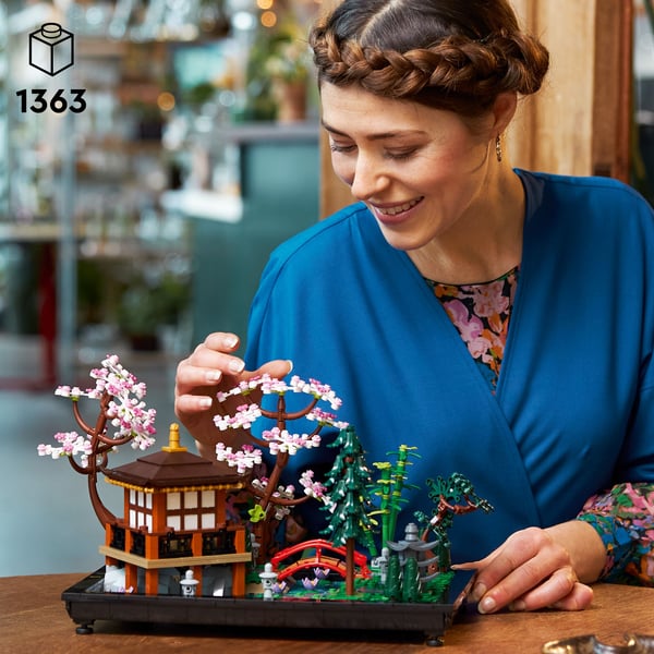 LEGO Icons 10315 - Fredfyldt have