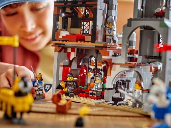 LEGO Creator 31168 Medeltida hästriddarslott