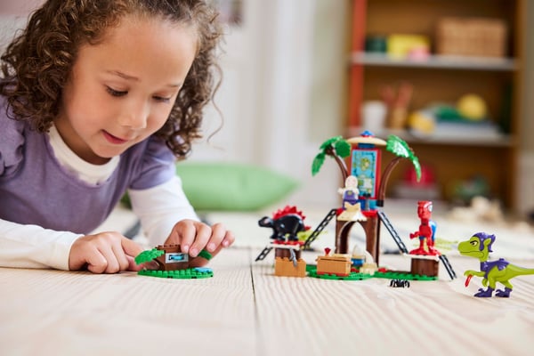 LEGO Superhelte Marvel 11200 – Edderkoppens og Goblinens luftkamp ved træhytten