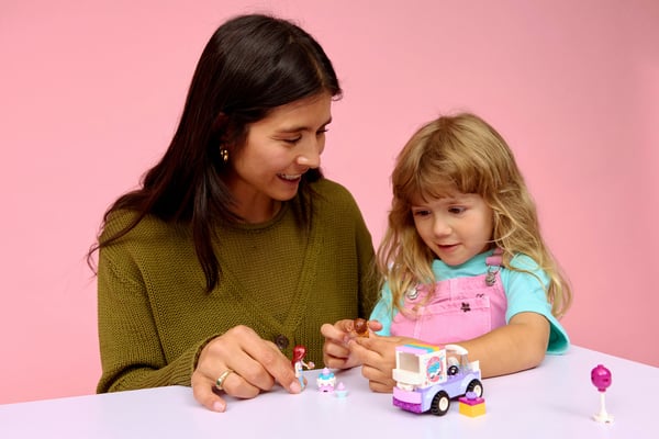 LEGO Friends 42675 Enhörningstårtbilen