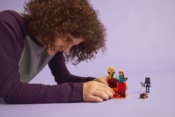 LEGO Minecraft 21266 – Hornans lavabatalj