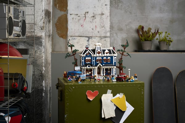LEGO Icons 11370 Stranger Things: Creel-familjens hus