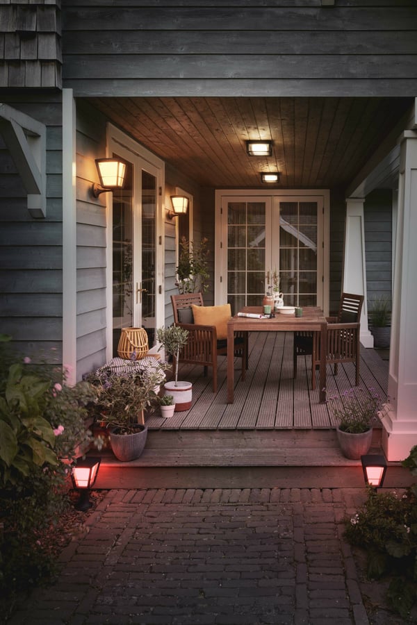 Philips Hue Econic Outdoor-smart lyslygte, opad, sort, 30 cm, 1150 lm