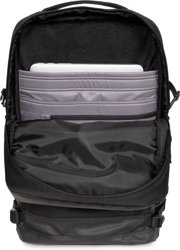 Eastpak TECUM M Cnnct Coat rygsæk, sort