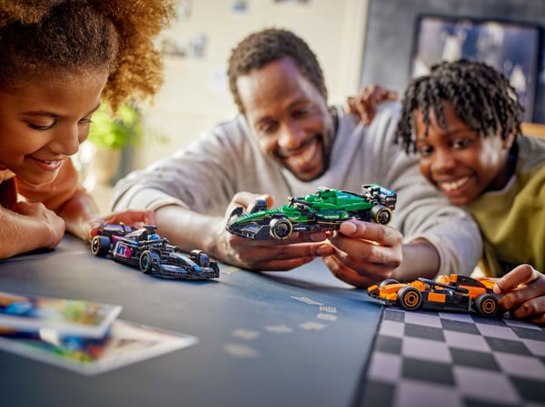 LEGO City 60442 – F1-fører og McLaren-racebil