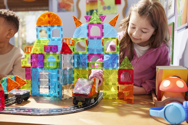 MAGNA-TILES® City Center magnetisk stadskärna, 110 delar