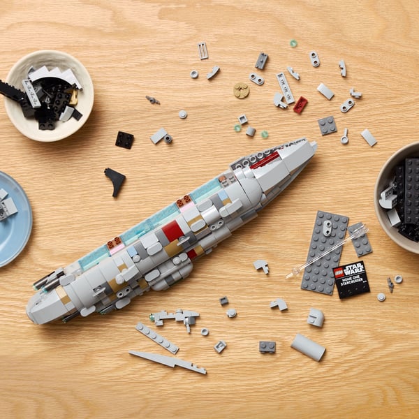 LEGO Star Wars 75405 – Home One -stjerneskib