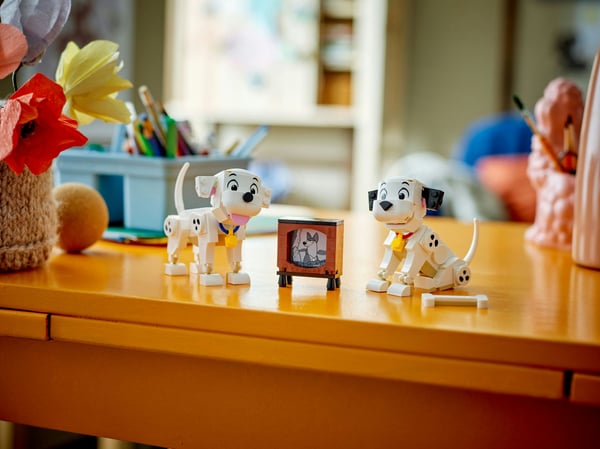 LEGO Disney 43271 101 dalmatinervalpar: Fläck och Pipsa