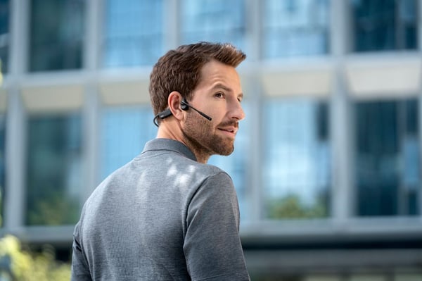 Shokz OpenComm2 UC 2025 Upgrade benförankrade hörlurar, USB-A