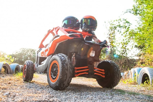 Can-Am Marverick UTV -barn elektrisk fyrhjuling, orange