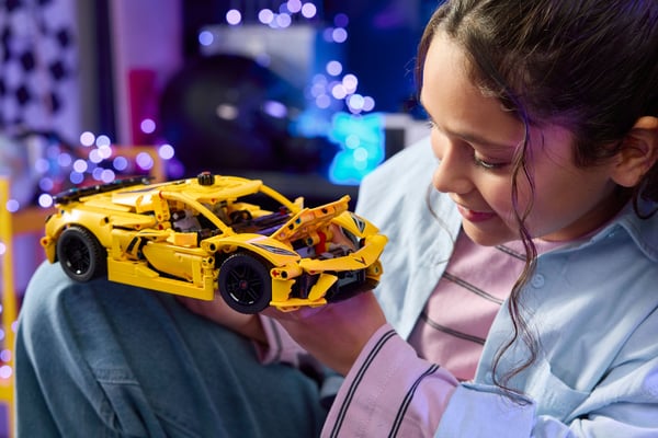 LEGO Technic 42205 – Chevrolet Corvette Stingray
