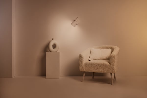 WiZ smartlampe, E14, RGBW - alle farver og nuancer af hvidt lys, Wi-Fi, 470 lm