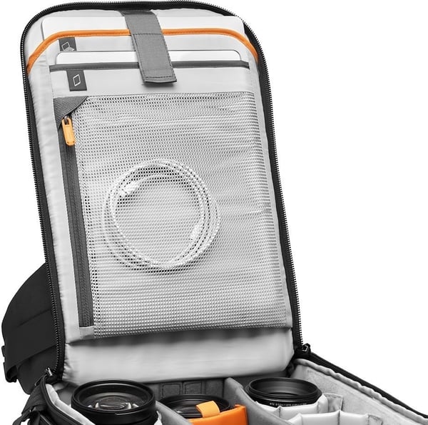 Lowepro Flipside BP 400 AW III -kameraryggsäck, svart