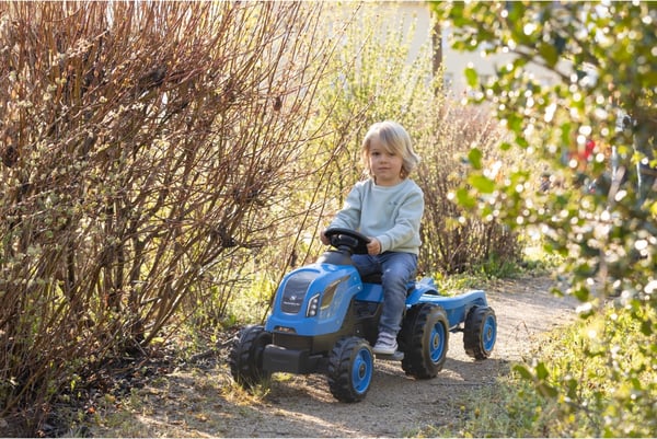Smoby Farmer XL -blå traktor och släpvagn
