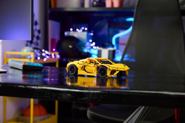 LEGO Technic 42205 – Chevrolet Corvette Stingray