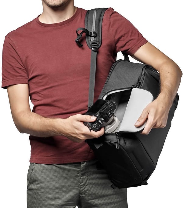 Lowepro Flipside BP 300 AW III kameraryggsäck, svart