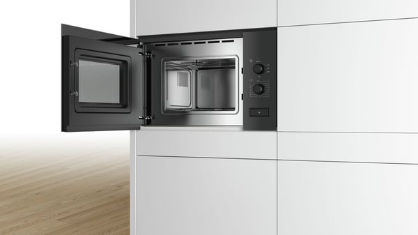 Bosch BFL520MB0 Serie 4 -mikrovågsugn, svart