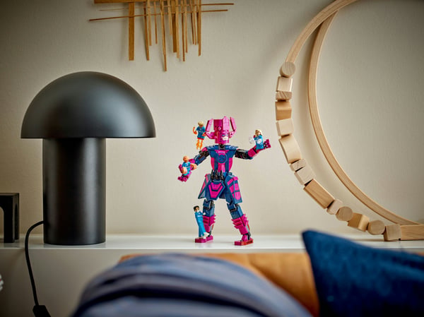 LEGO Superhjältar 76316 - Mirakelteamet mot Galactus