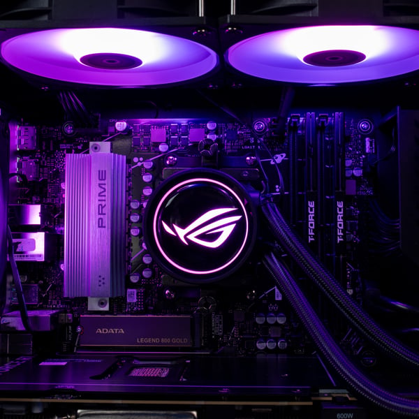 ASUS ROG G700 speldator, Windows 11 Hemma (GM700TZ-R9700X028WS)