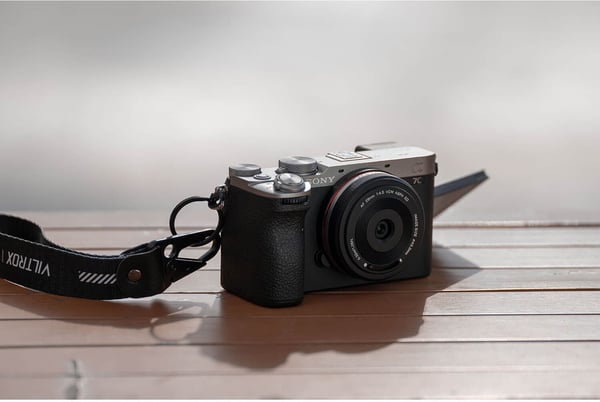 Viltrox AF 28mm F4.5-objektiv, Sony E