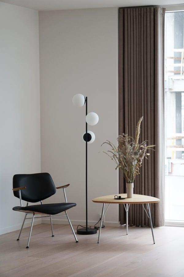 Nordlux Lilly golvlampa, svart