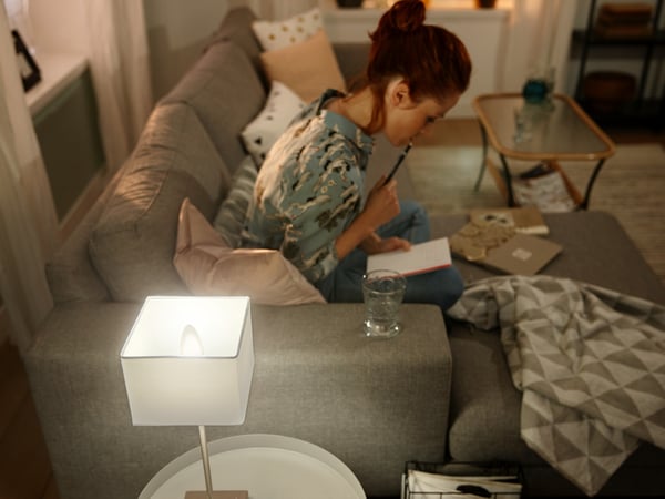 Philips Hue White and Color Ambiance -LED-lampa, E14, 470 lm