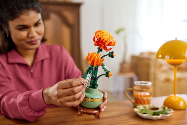 LEGO Icons Krysantemum Byggset med blomsterprydnad 10368