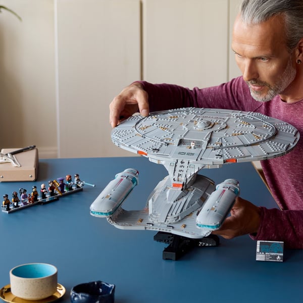 LEGO Ikoner 10356 Star Trek: U.S.S. Enterprise NCC-1701-D