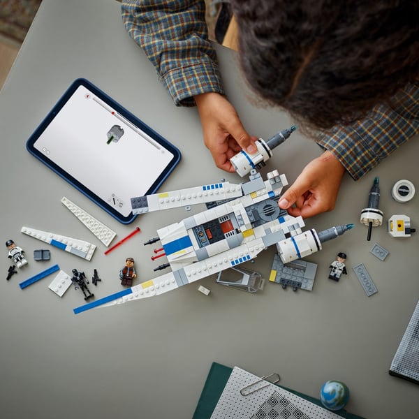 LEGO Star Wars 75399 Upprorsrörelsens U-wing Stjärnkryssare