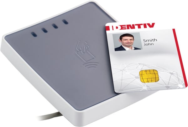 Identiv uTrust 4701 F Contact -personkortläsare