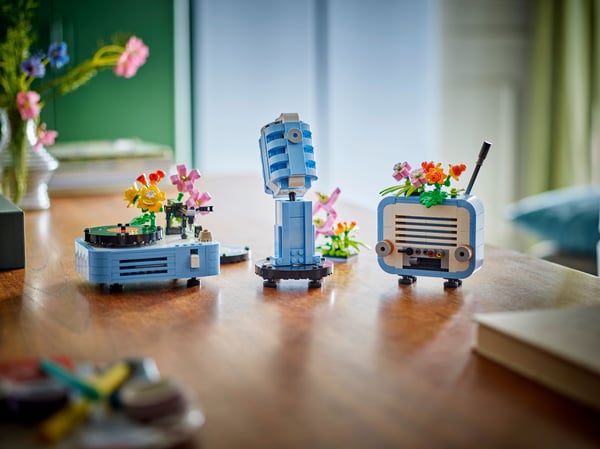 LEGO Creator 31172 – Skivspelare och blommor