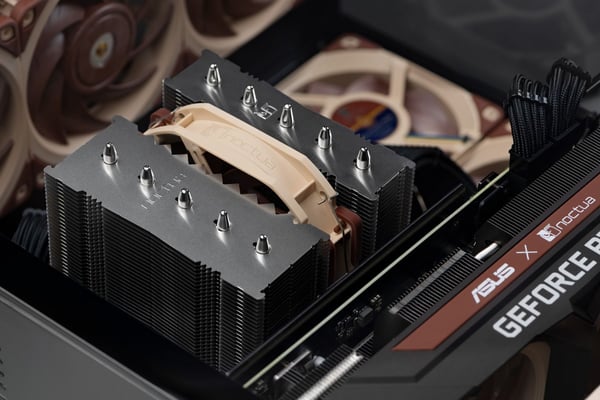 Noctua NH-D12L -processor køler