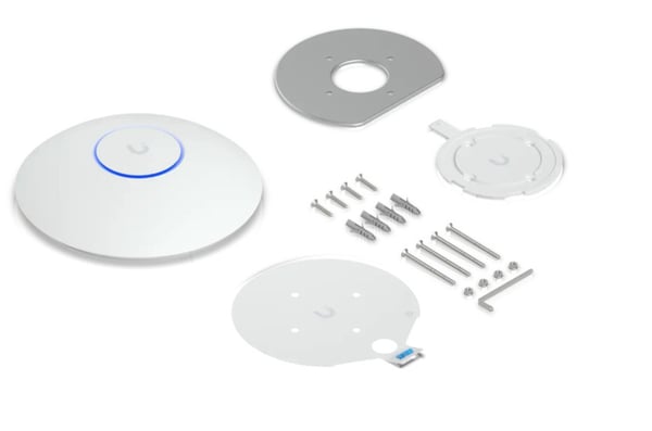 Ubiquiti U7-LR takmonterad WiFi 7 accesspunkt