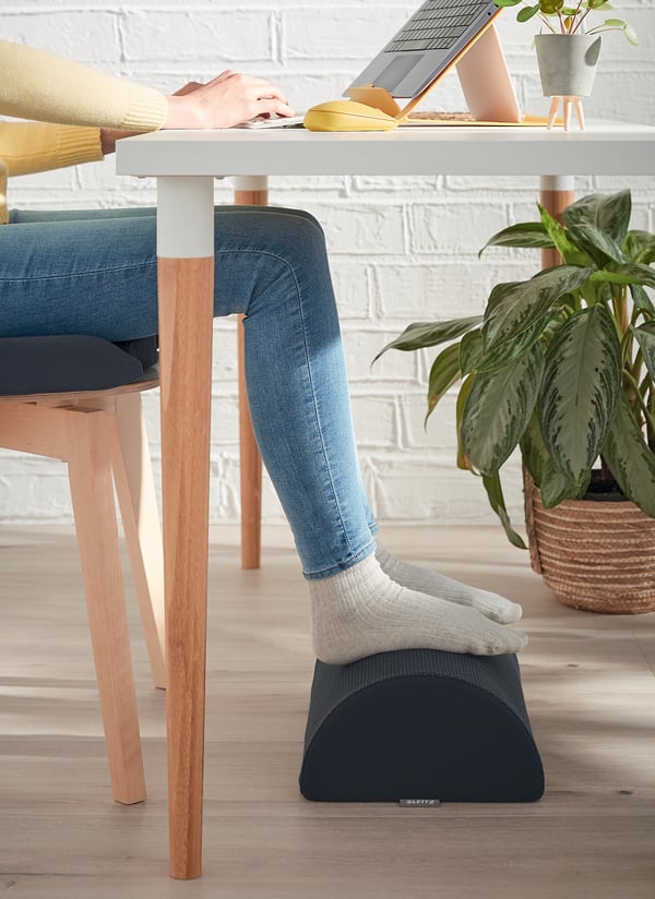 Leitz Ergo Cosy -fotstöd, mörkgrå