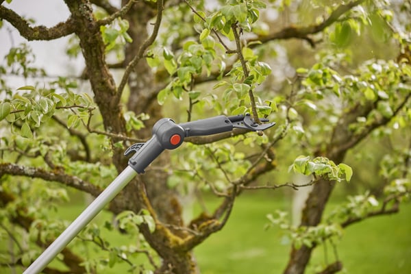 Gardena HighCut 360/18V P4A teleskopisk grensaks, inkl. batteri og oplader