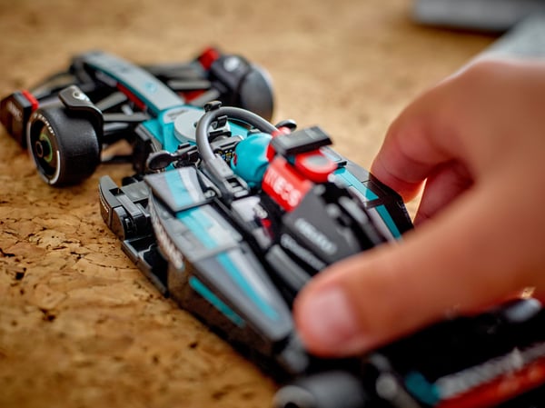 LEGO Speed Champions 77244 – Mercedes-AMG F1® W15 -racervogn