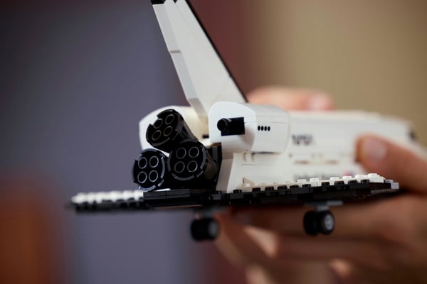 LEGO Icons 10360 - Transportflygplan för rymdfärja