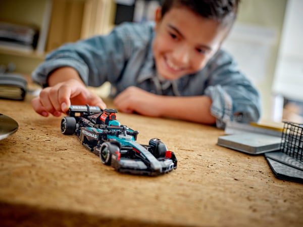 LEGO Speed Champions 77244 – Mercedes-AMG F1® W15 -racervogn