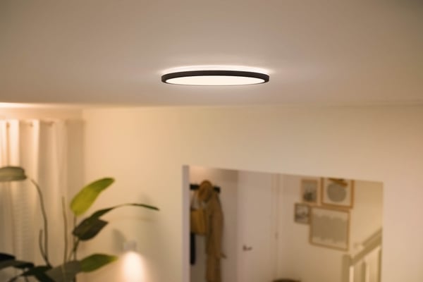WiZ SuperSlim -taklampe, rund, sort, 14 W, justerbart hvidt lys, Wi-Fi