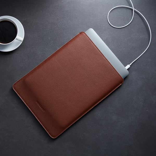 Woolnut lædertaske - beskyttelsesetui til 13" MacBook Pro & Air, cognac