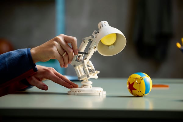 LEGO Ideas 21357 Disney Pixar Luxo Jr.