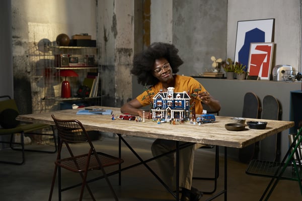 LEGO Icons 11370 Stranger Things: Creel-familjens hus